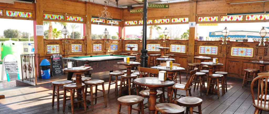 Shannon-Guinness-traditional-Tavern-Torrevieja-6