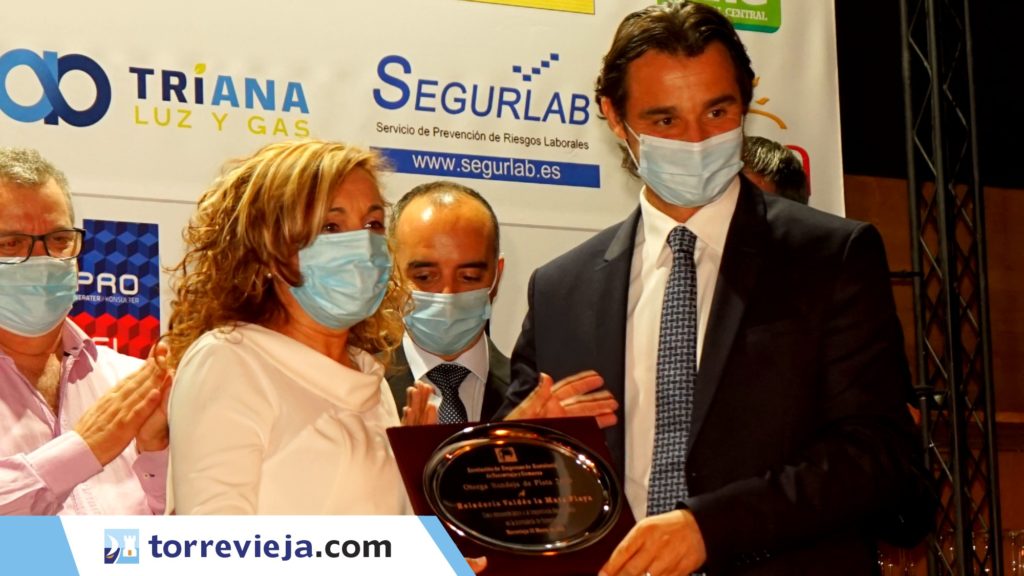 Bandeja de plata 2020, Heladeria Valdes cena tenedores de oro 2021 asociación hostelería Torrevieja 35.jpg