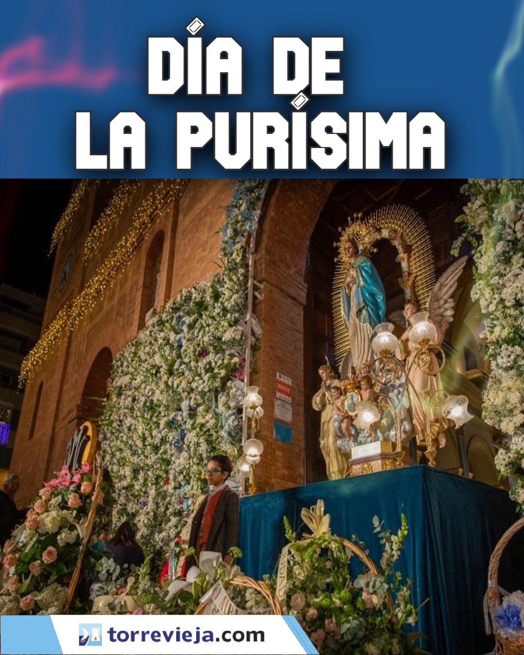 La imagen de la Purísima adornada con flores durante una procesión de una edición anterior en Torrevieja
